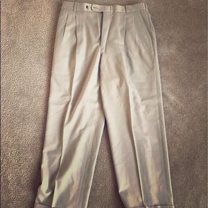 Design 11 Cream Size 36 Wool slacks